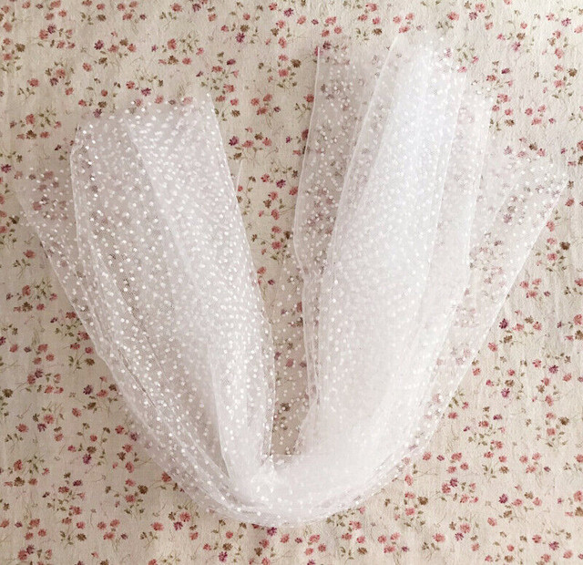 55" x 0.5 yd Veil Lace Mesh & White Dots Fashion Fabric Headwear in Hobbies & Crafts in City of Toronto - Image 3