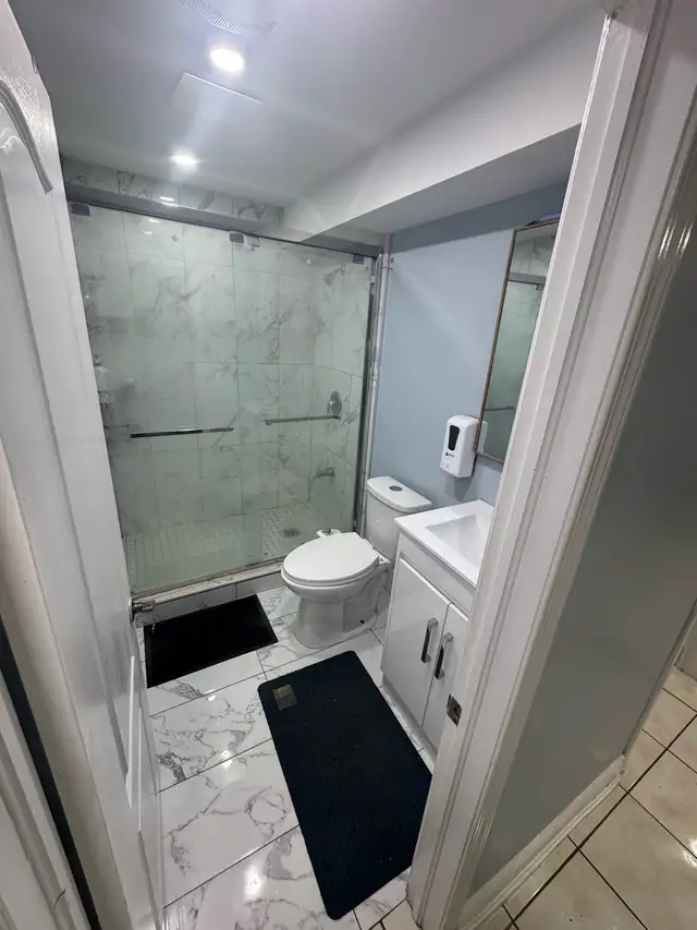 ROOM RENT FOR SHARING in Room Rentals & Roommates in Mississauga / Peel Region - Image 6