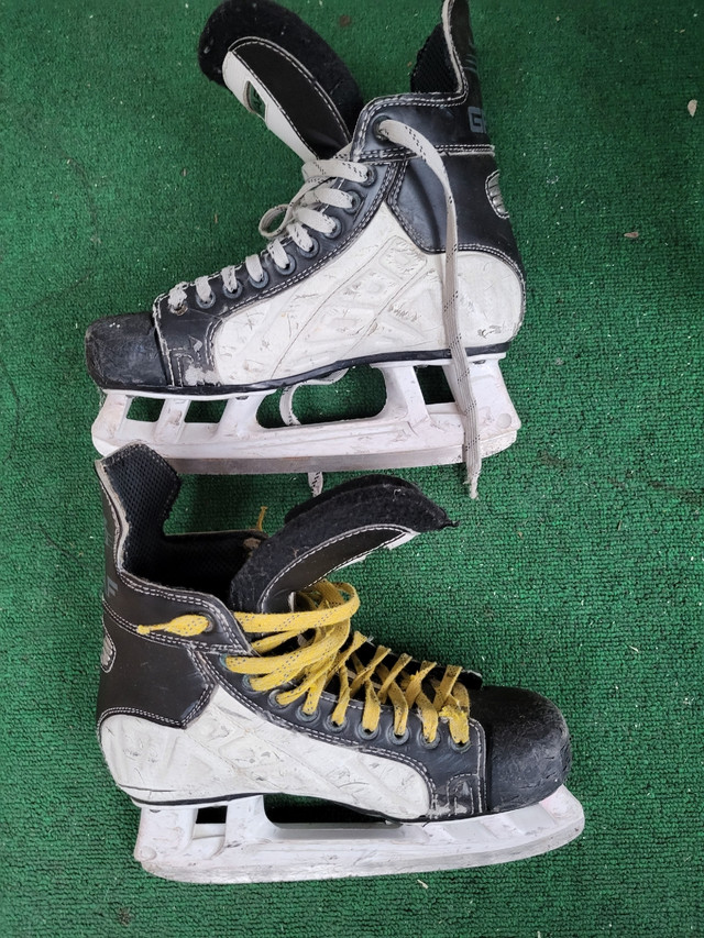 Graf 605 supra skates size 9 in Hockey in City of Toronto - Image 2