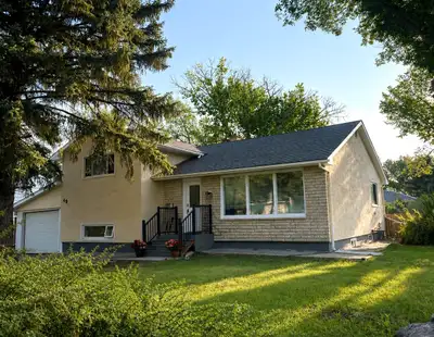 49 Scott Street, Regina Looking for a spacious family home with plenty of bedrooms, flexible living...
