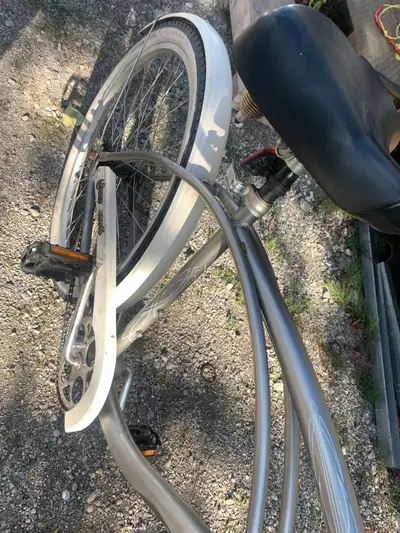 Huffy Cranbrook ( Cruiser) 26”tires,20”frame,single speed  , View more