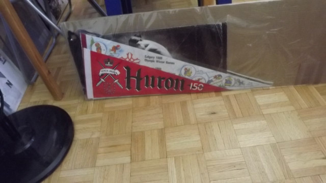 HURON UNIVERSITY COLLEGE 150TH ANNIVERSARY PENNANT 1863-2013 in Arts & Collectibles in City of Toronto - Image 2