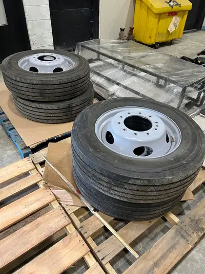 225 70R 19.5 Continental HS3 tires. 14ply G rated. Brand new off 2024 Ford F550 chassis. Factory bal...