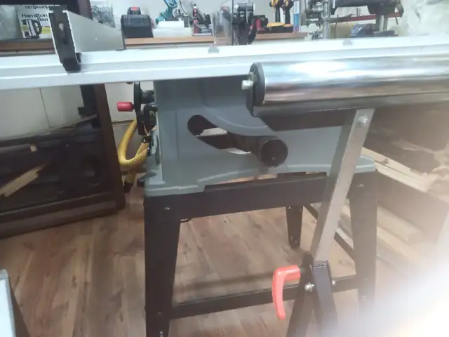 Sears Craftsman 10 inch table saw and support stand in Power Tools in Peterborough - Image 6