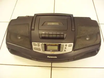 Vintage Panasonic RX-DS16 AM/FM CD/Casette Portable Stereo 1990s, View more