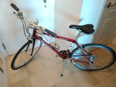 KHS road bike Manhattan - 650 t, View more