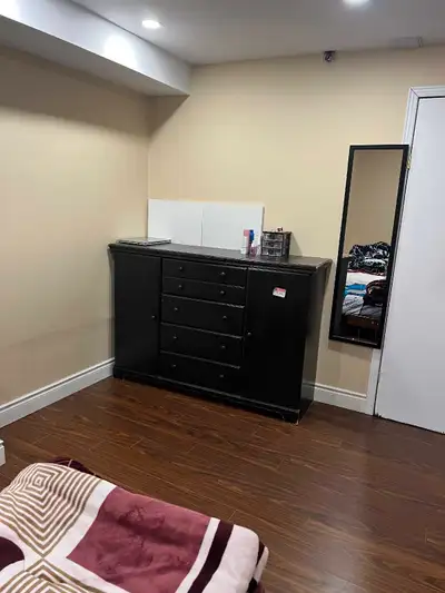 SHARED ROOMS FOR FEMALES BRAMPTO