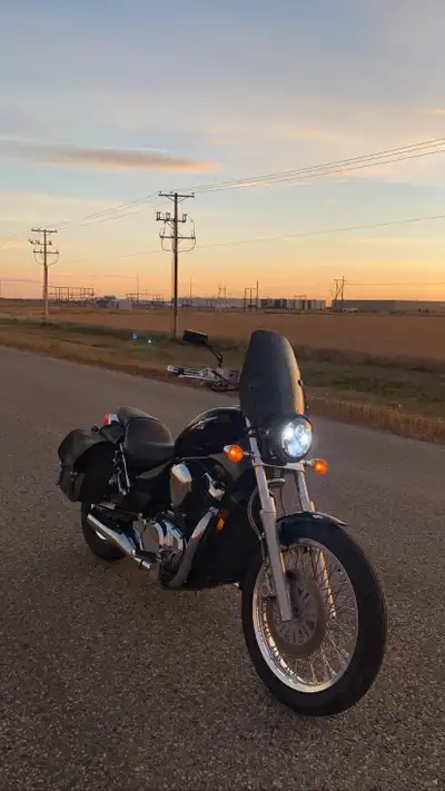 Looking to sell my 2009 Suzuki Boulevard S50 with 47,300 km on it. This bike has been well maintaine...