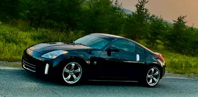Nissan 350z 2006 Grand touring + Track pack 39,000 miles Clean title / no accident from USA Manuel 6...