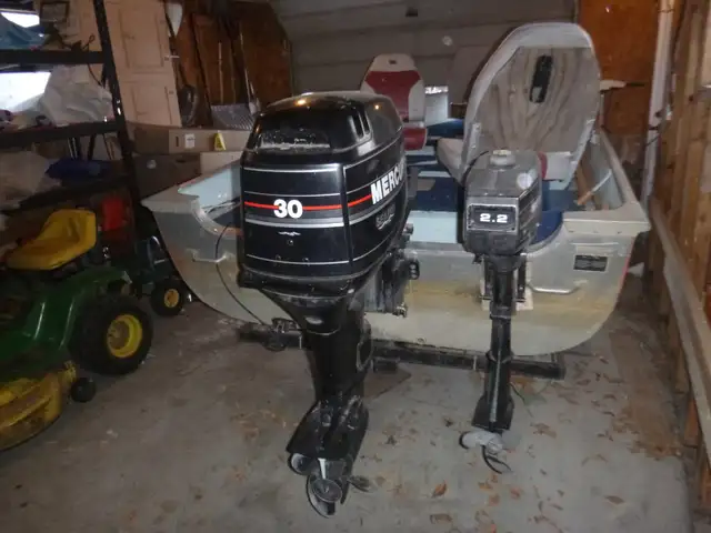 14ft Lund Fishing Boat – 30HP Mercury – Trailer – Trolling Motor in Other in Winnipeg - Image 4