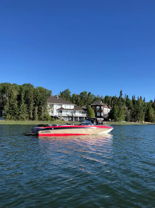 2008 MALIBU RESPONSE LXI BOAT in Powerboats & Motorboats in Prince Albert - Image 8