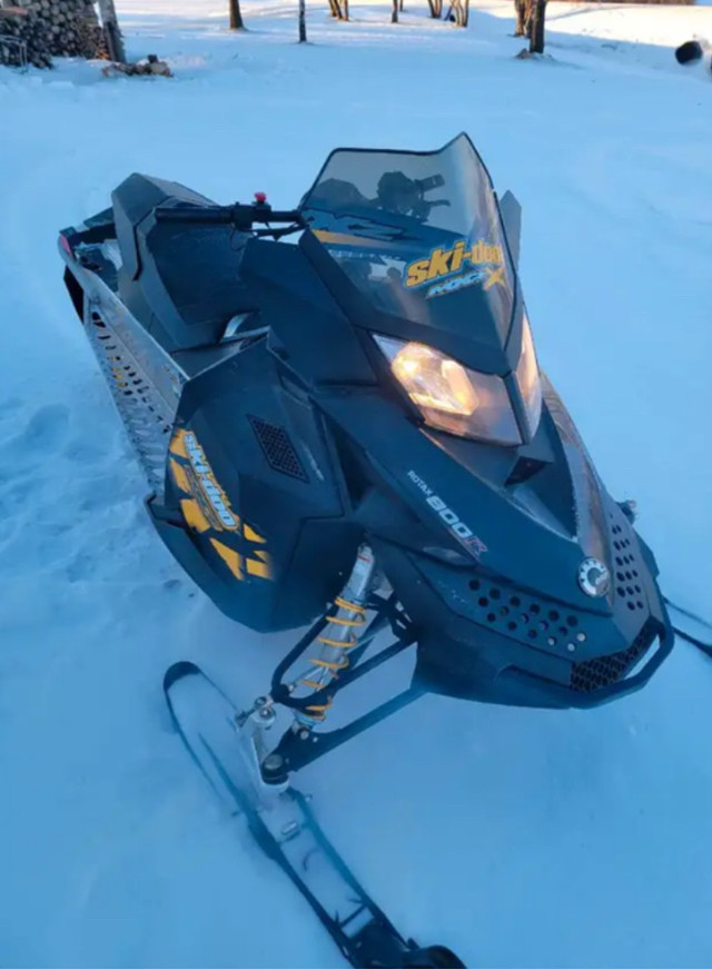 Ski-doo MXZ Adrenaline 800 2009 for sale in Snowmobiles in Kenora