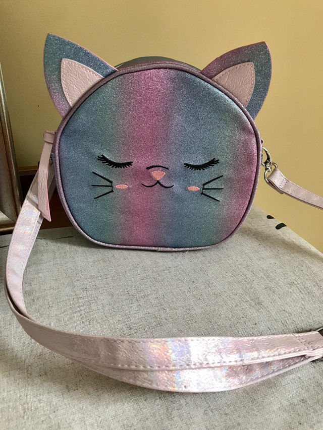 Under One Sky Shimmery Rainbow Cat Crossbody Bag in Women's - Bags & Wallets in Ottawa - Image 2