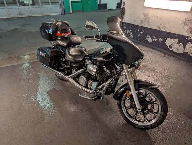 For Sale: 2011 Yahama V-Star 950 Tourer in Street, Cruisers & Choppers in City of Toronto - Image 7