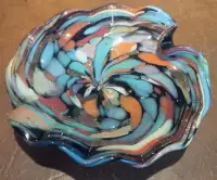 Colourful Art Glass Piece Murano? Scalloped Edge, 7" Across