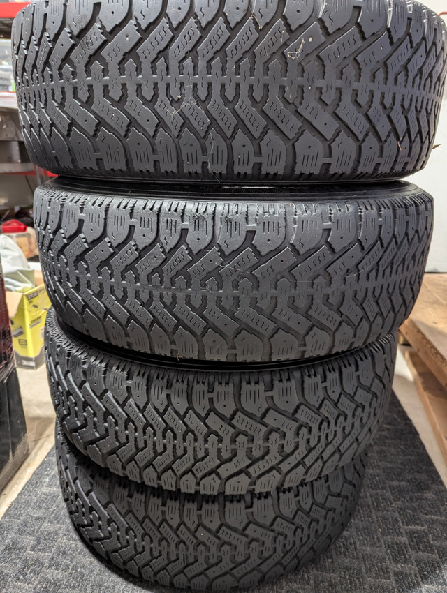 Winter tires - 215/60R16 in Tires & Rims in Kitchener / Waterloo - Image 2