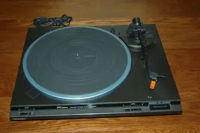 Technics Turntable Model SL-BD27, View more