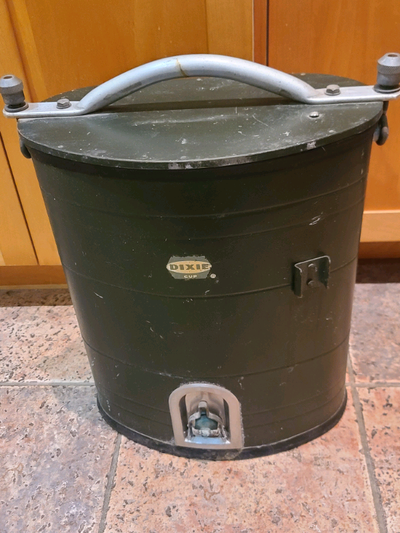 I have for sale a 1940s 1950s Dixie cup water cooler in good condition. It is missing the cup dispen...