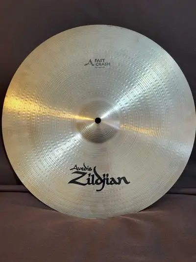 Cymbale Zildjian 17" Avedis Fast Crash, View more