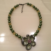 Necklace with pearl flower  extendable chain,new