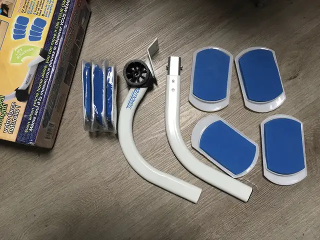 Furniture lifter in Other in City of Montréal - Image 3