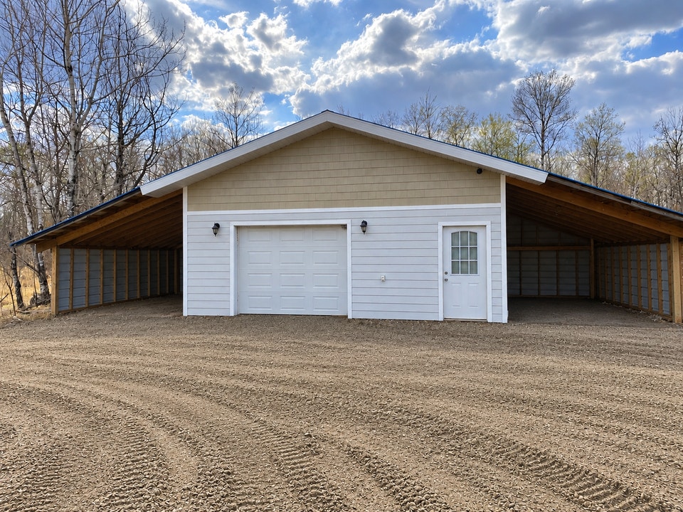 Leave the City Behind-Remodeled Log Home on 160 Acres Ross MB 2