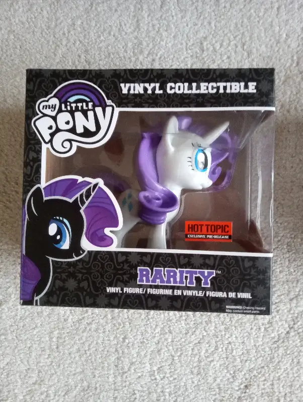 My Little Pony Rarity vinyl collectible - Hot Topic Exclusive in Arts & Collectibles in Grand Bend - Image 2