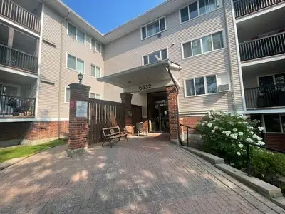 2-Bedroom in Heart of Orleans Wood (close to parks, shops, river, View more