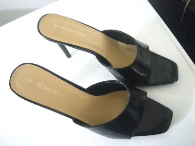 Size 10 mule heels like new Streetwear Society 4 1/4" like new, View more