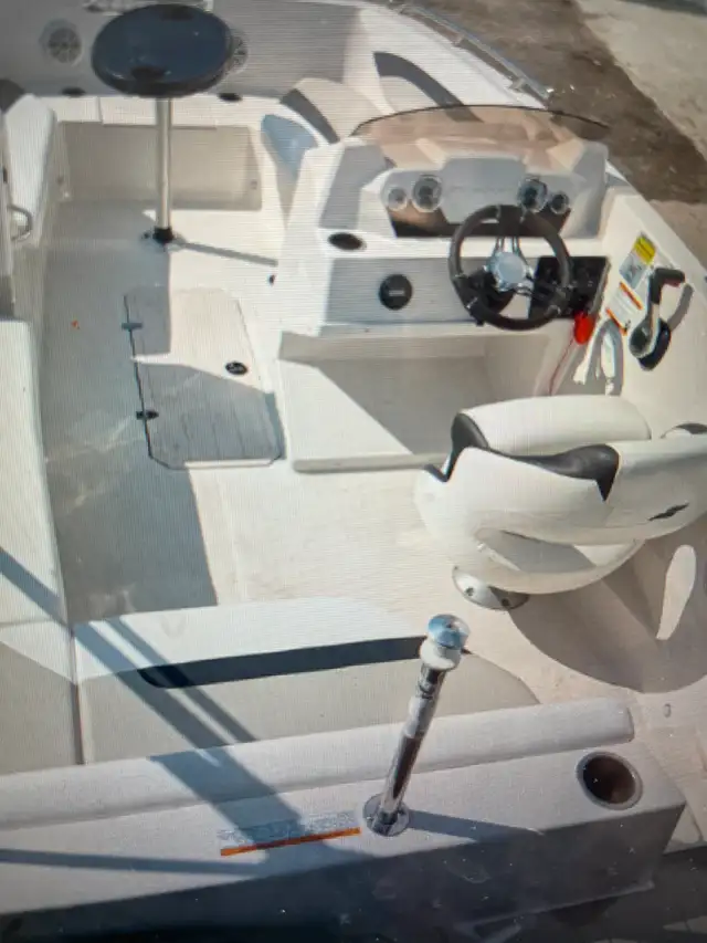 2023 Starcraft SVX 171 OB like new in Powerboats & Motorboats in Ottawa - Image 8