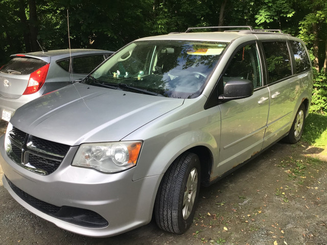 Dodge Grand Caravan 2011 dans Autos et camions  à Sherbrooke - Image 4