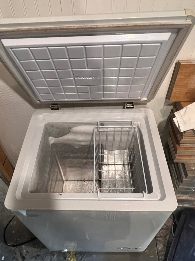 Chest freezer Freezers Ottawa Kijiji