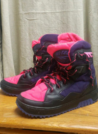  Hi-Tech Boots Women's Size 9