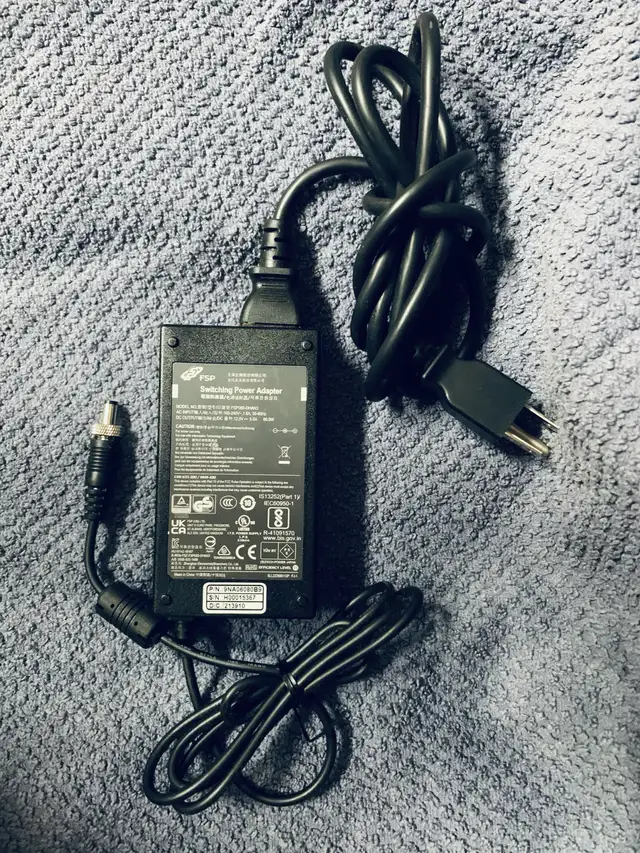 FSP Switching Power Adapter (PSP060-DHAN3) in Cables & Connectors in Mississauga / Peel Region - Image 3