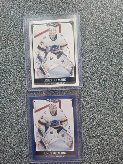2 cartes de Buffalo Sabres Linus Ullmark varied cards, View more