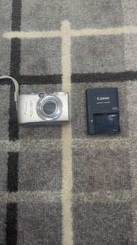 Canon PowerShot ELPH SD890 IS / IXUS 970 IS 10.0MP Fully working