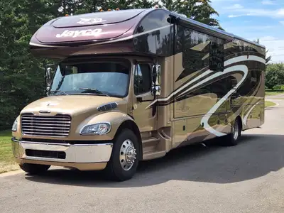 This RV has tons of power and great towing capacity with surprisingly good fuel mileage. Does not re...