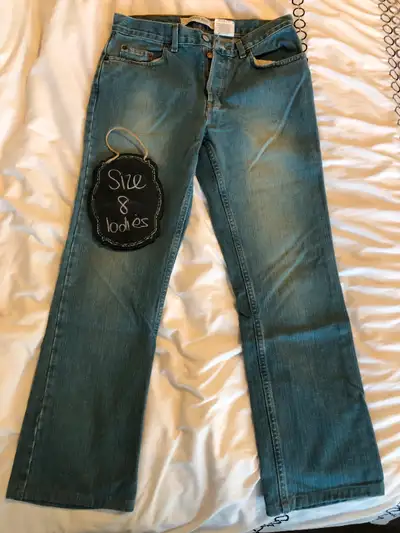 Women's boot Cut button fly jeans - 8 short, View more