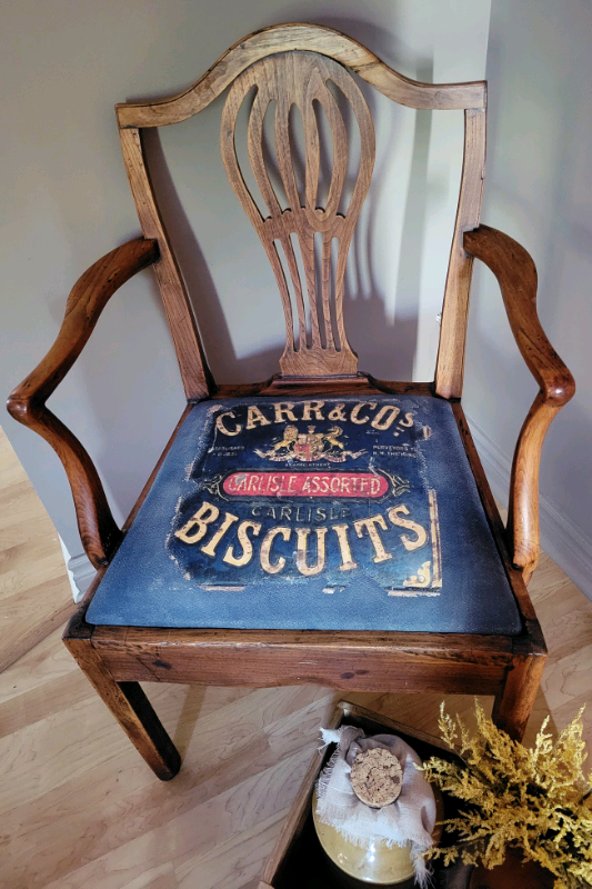 Chaise Antique in Other in Longueuil / South Shore - Image 3