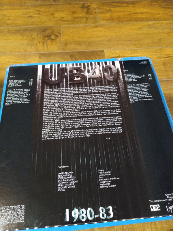 Vinyl Record/LP UB40 Hits 1980-83 Reggae/Ska Perfect Condition in CDs, DVDs & Blu-ray in Trenton - Image 2