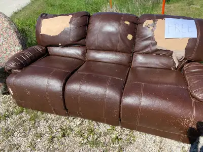 Free couch for pick up on the next few hours