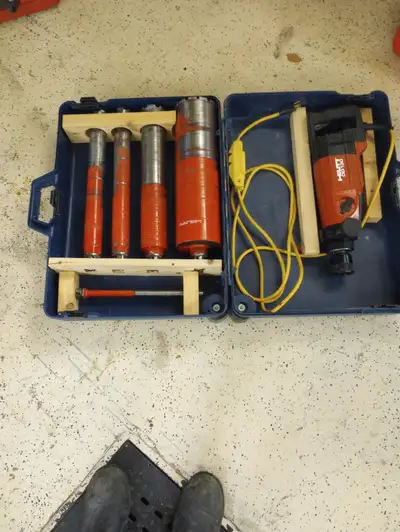 Foreuse Hilti DD130 110 v + rack  et meches, View more