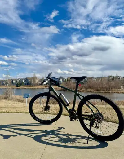  Raleigh Bike Practically New $450 (with accessories included, View more