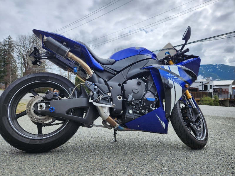 r1 kijiji