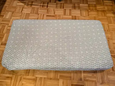 Berceau pour Bébé en bon état avec matelas - négociable, View more
