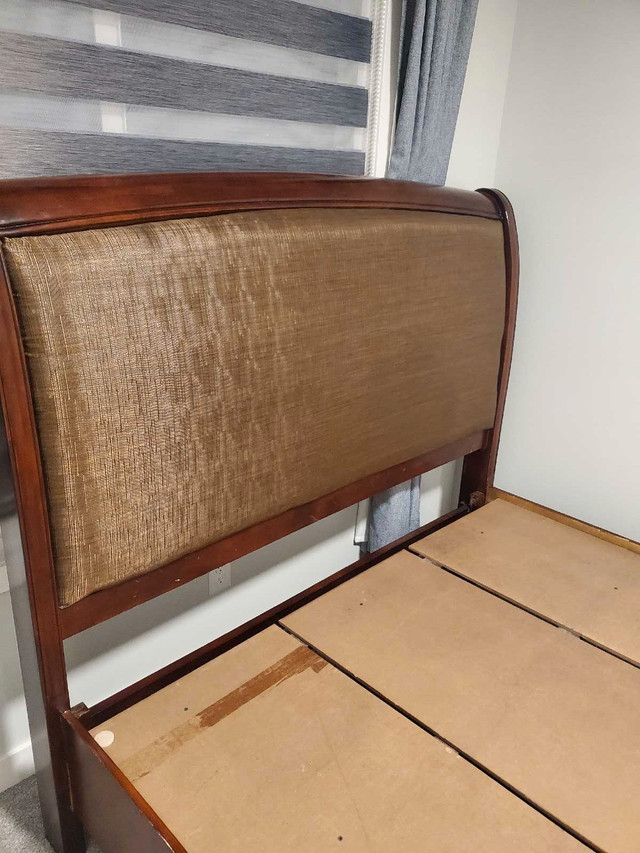 Hardwood Queen Bed Frame in Beds & Mattresses in Calgary - Image 2