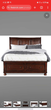 King size bedroom set with 2 drawer at the end.