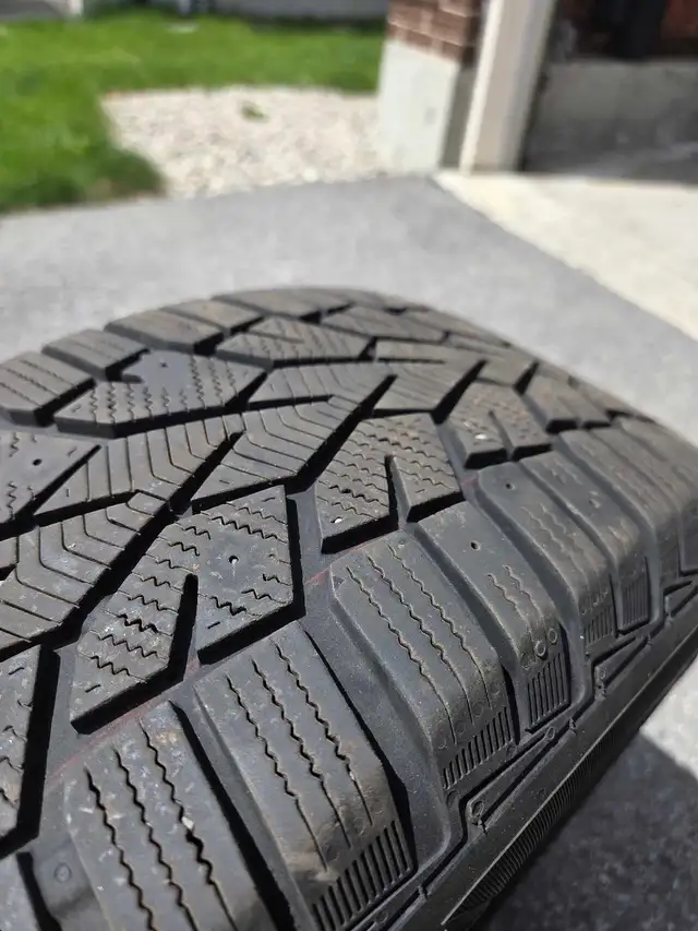 Winter Tires on Rims - $300 obo in Tires & Rims in Ottawa - Image 3