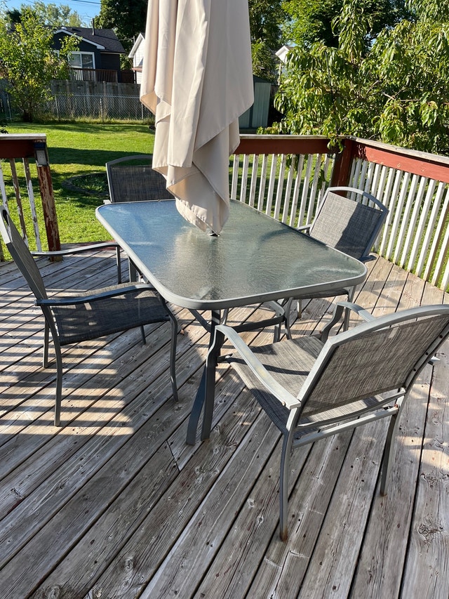 Free patio chairs, table, and barbecue. Keep it or scrap metal Free