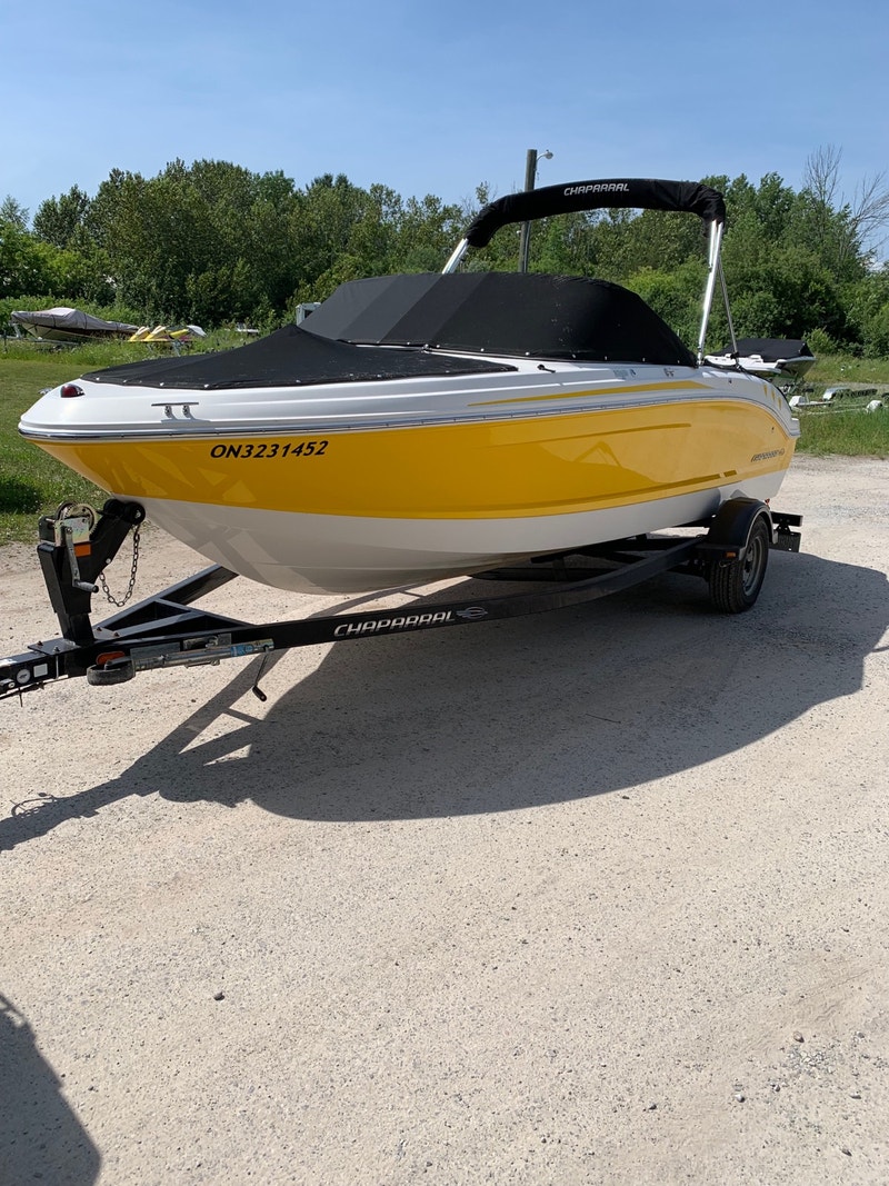 2012 Chaparral 19S H2O Bowrider Family Boat Powerboats & Motorboats